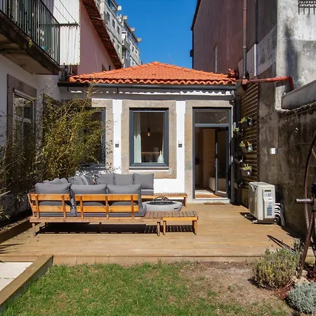 Olive Tree House By Lovelystay Apartamento