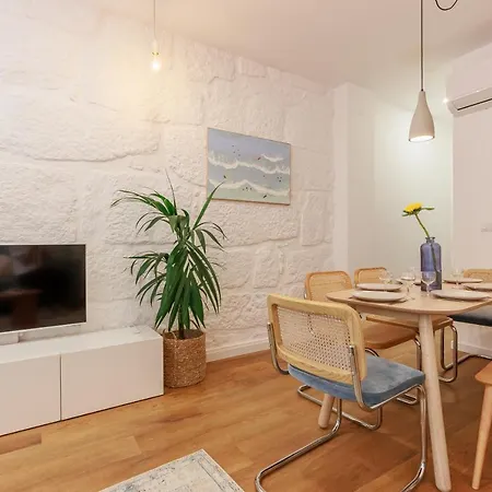 Olive Tree House By Lovelystay Porto
